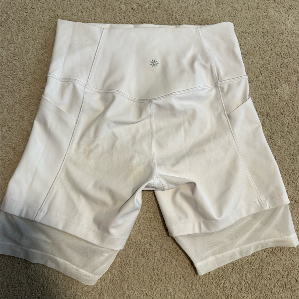 Athleta mesh me up 8” short